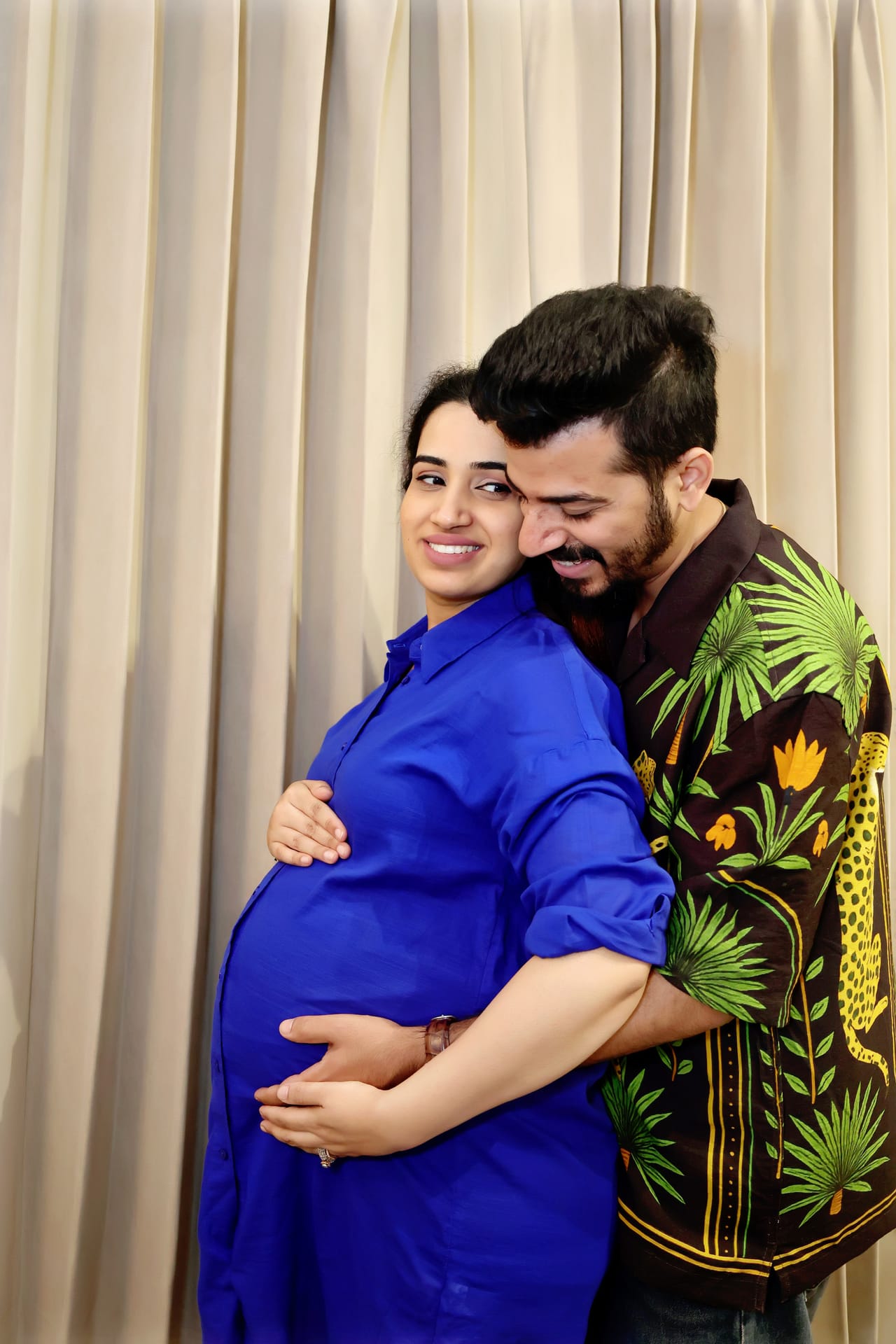 maternity photography by Jitin Studio